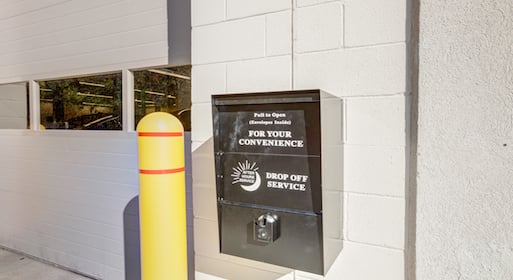 Honest-1%20-%20Loveland%20(04)